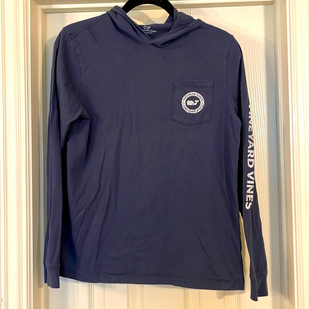 Like new Vineyard Vines navy blue youth XL long sleeve t-shirt with hoodie